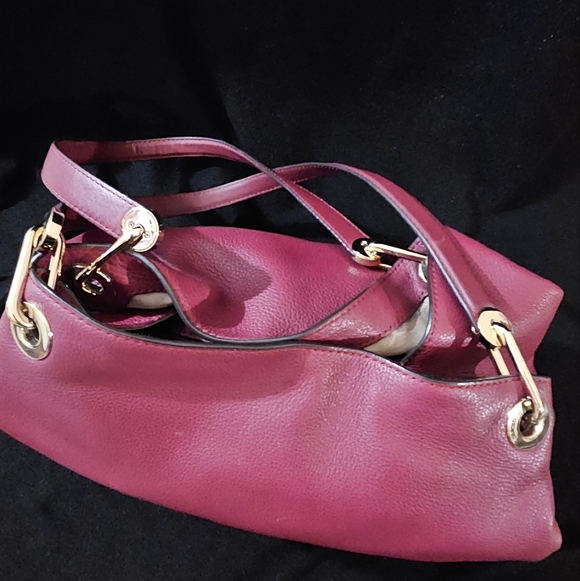 Michael Kors Raven Merlot Large Pebble Leather Shoulder Bag - Picture 10 of 15